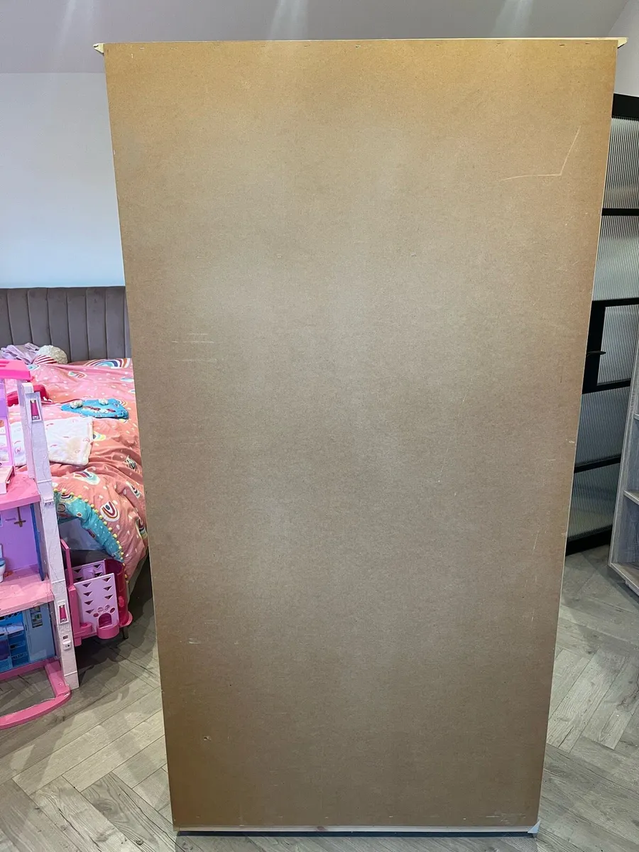Wardrobe - Image 4