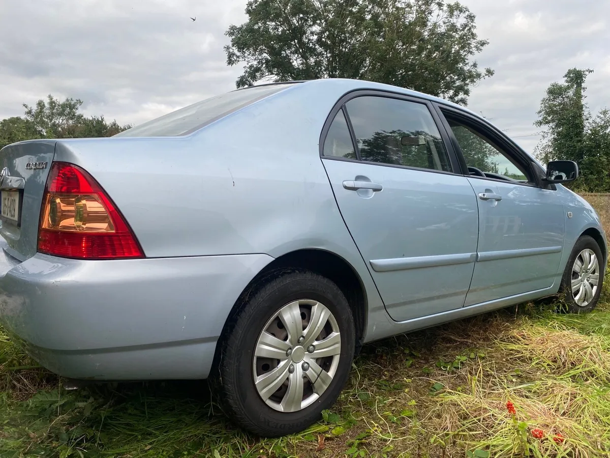 2005 toyota Corolla petrol - Image 2