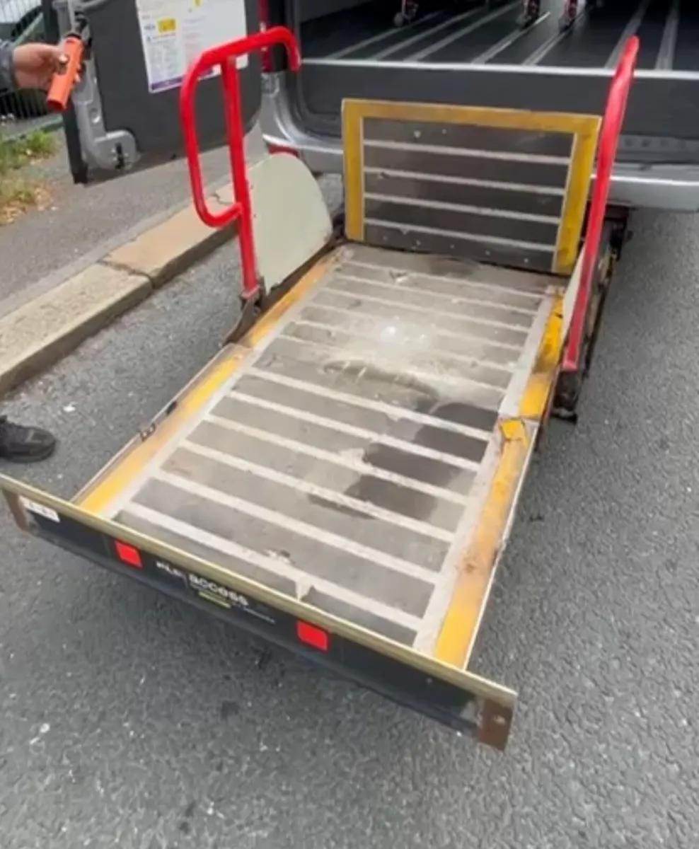 ** PLS Access Lite Wheelchair Lift 12v ** - Image 3