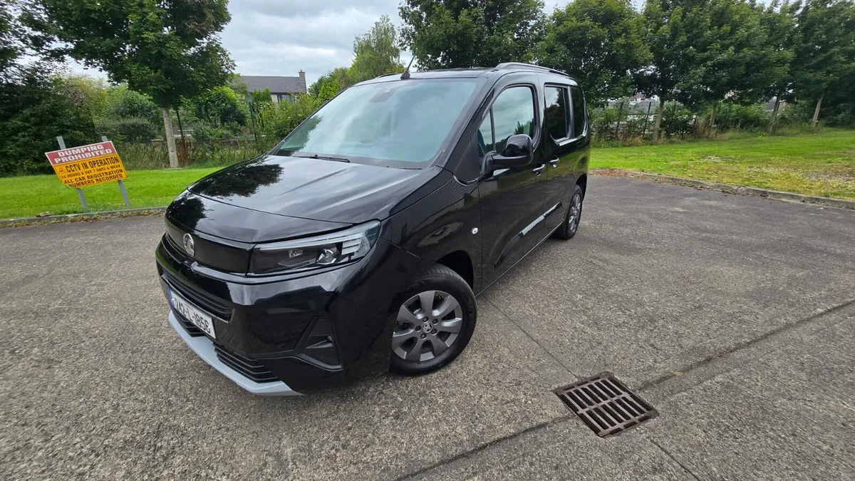 Opel  Vauxhall Combo Life Electric EV 3 Isofix's - Image 1