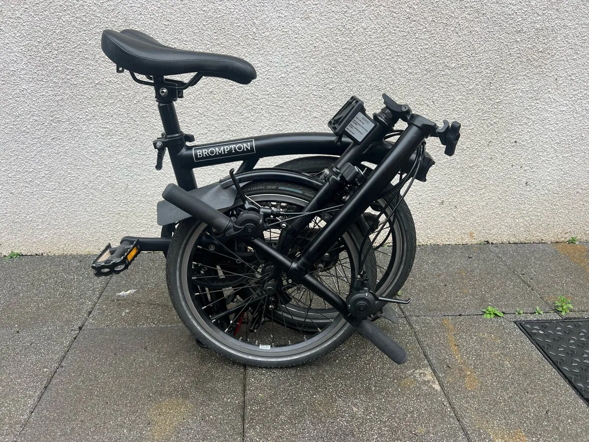 Brompton 6 gears C line  great condition - Image 4