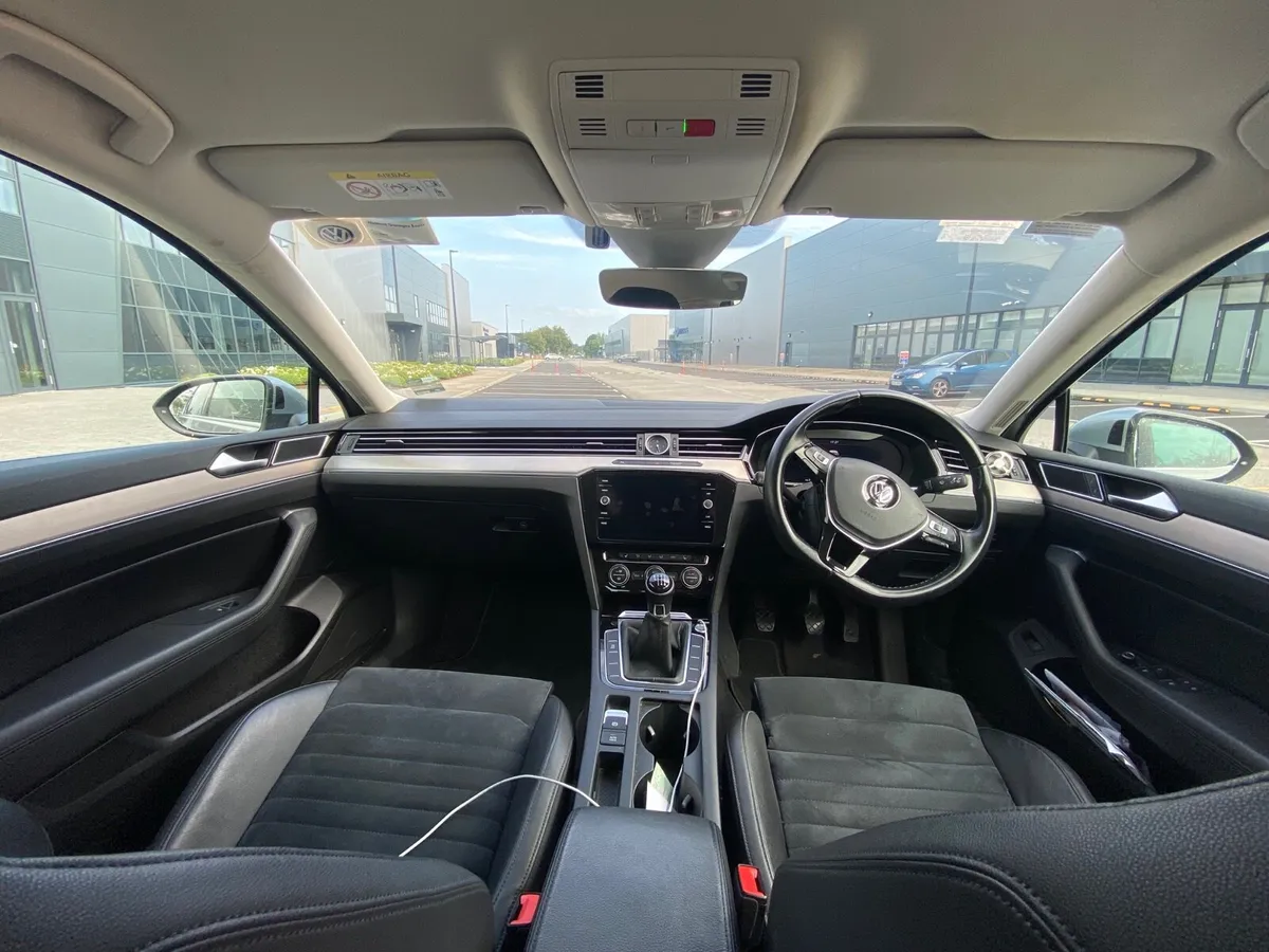 VW Passat - Image 2