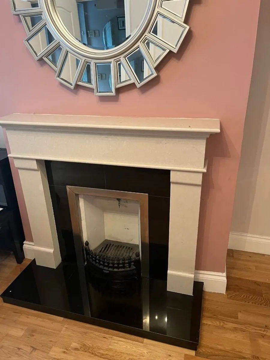 Fireplace Mantlepiece