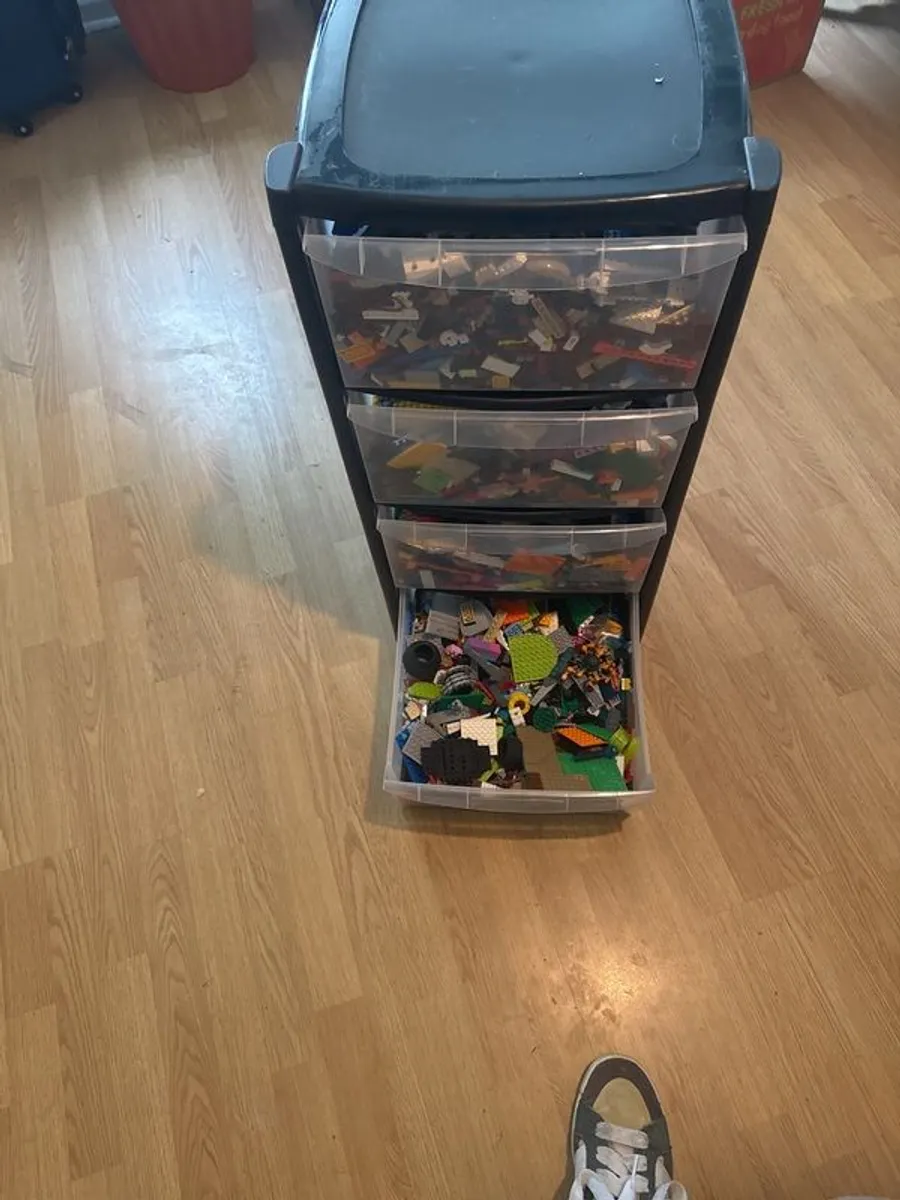Lego - Image 2