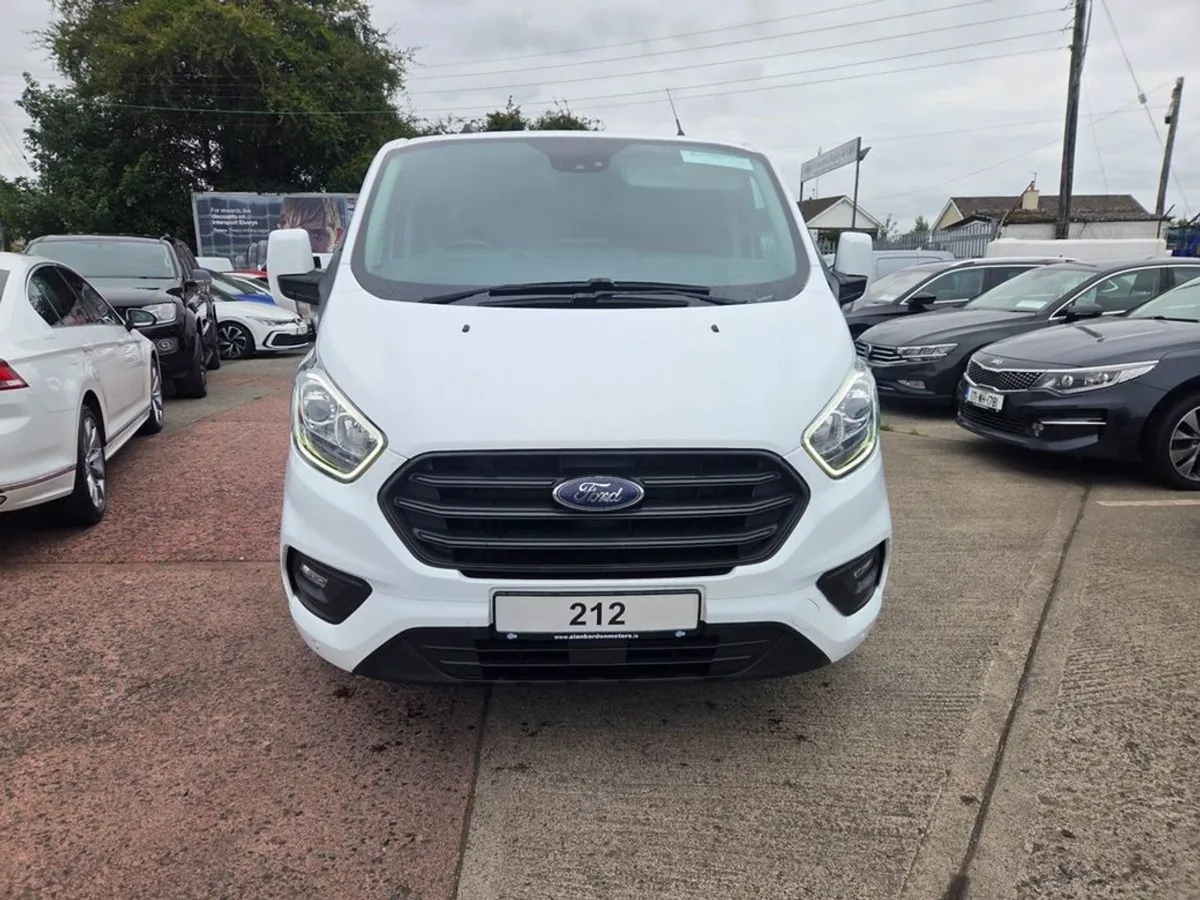 Ford Transit Custom 300 Trend P/V Ecoblue - Image 2