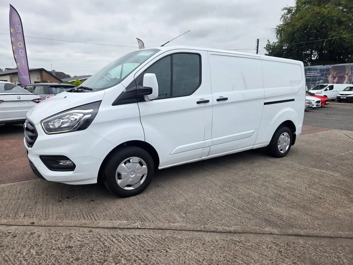 Ford Transit Custom 300 Trend P/V Ecoblue - Image 4