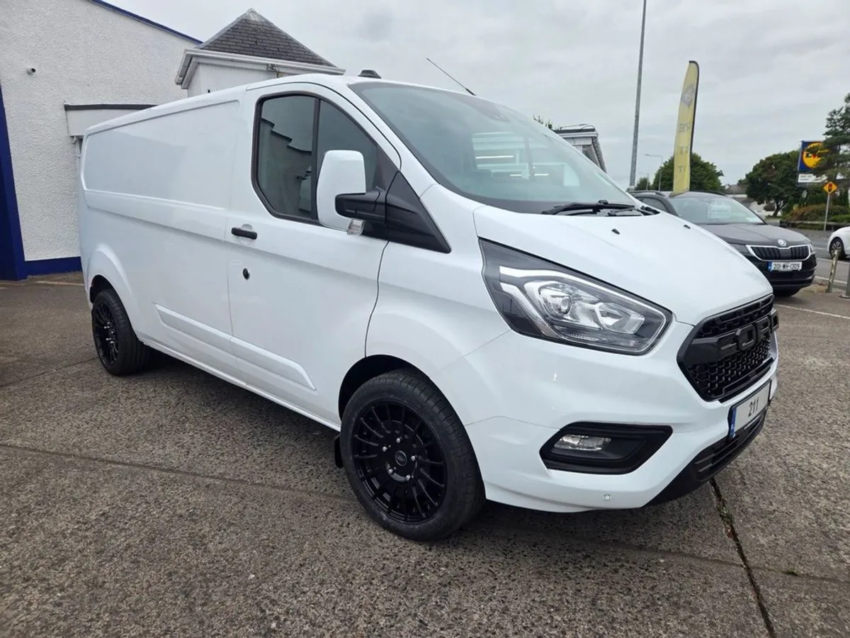 Ford Transit Custom 300 Trend P/V Ecoblue - Image 1