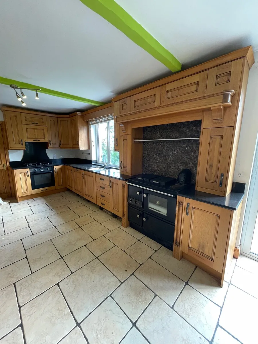 Kitchen and appliances - Image 1