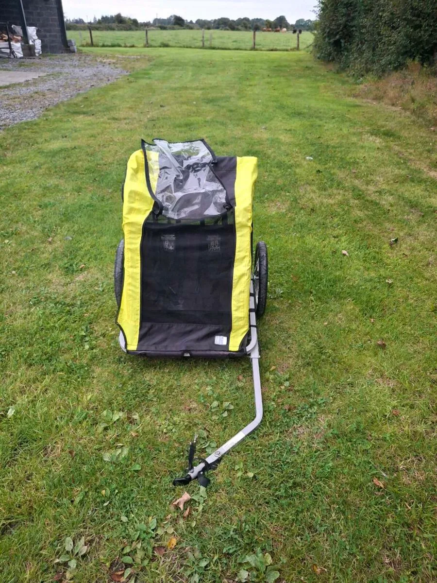 Bicycle trailer for children - Image 1