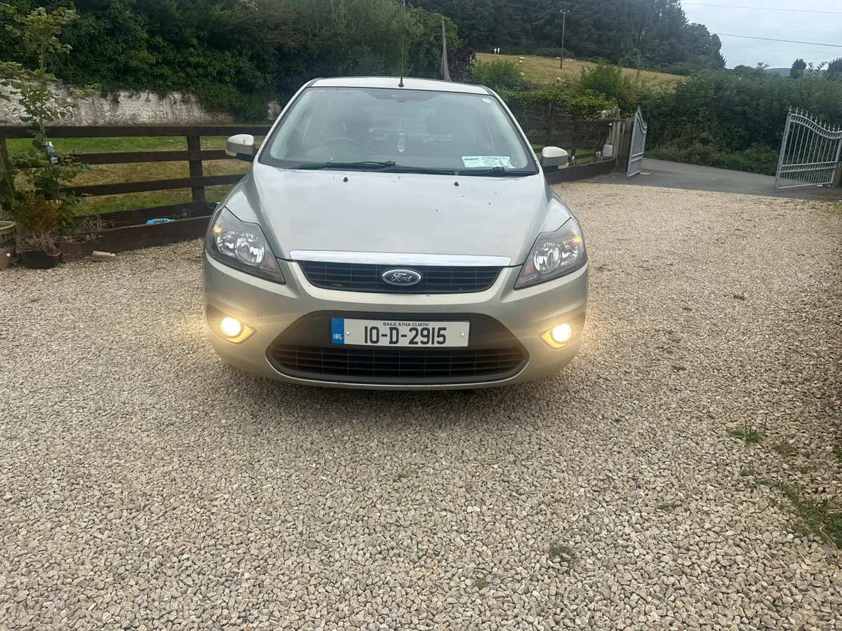 Ford Focus 1.4 Zetec 2010 Low Mileage - Image 2