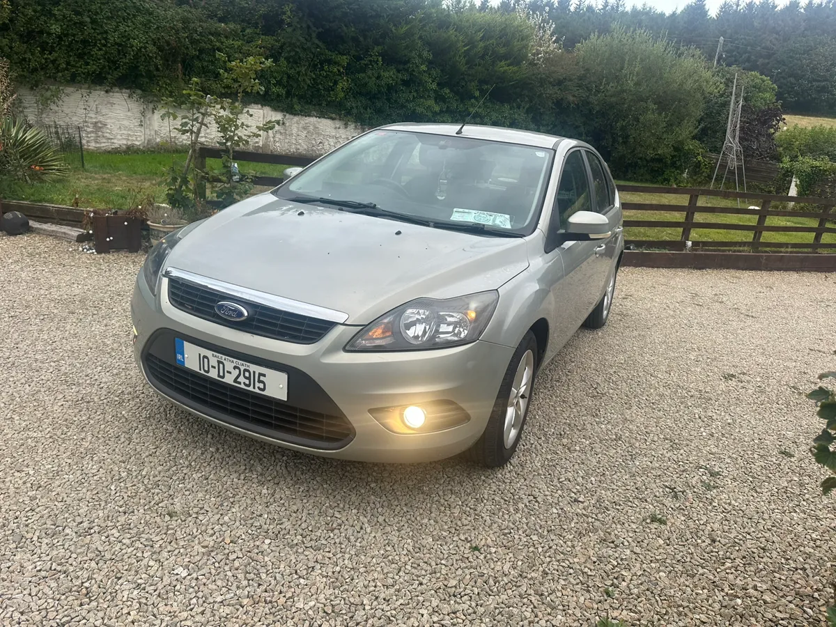 Ford Focus 1.4 Zetec 2010 Low Mileage - Image 4