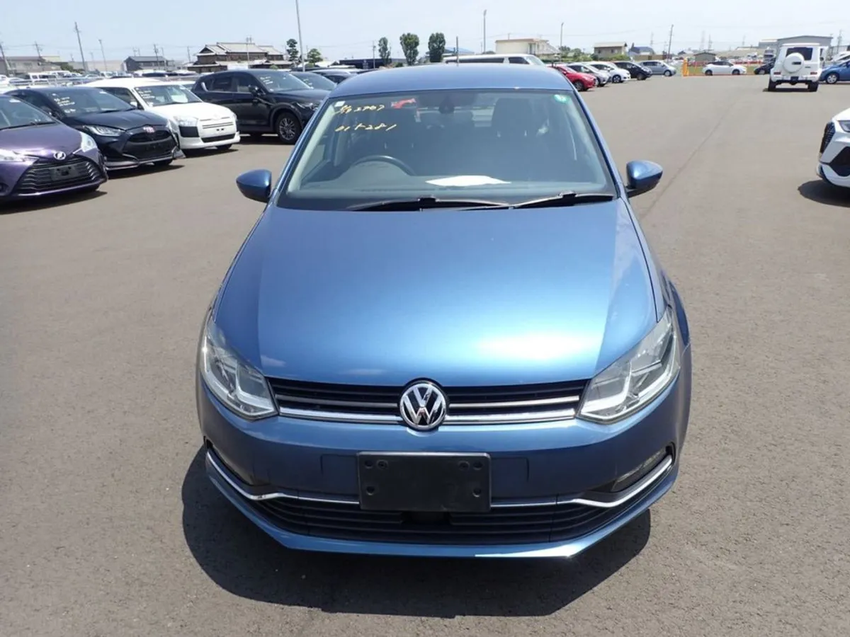 Volkswagen Polo Highline Automatic Petrol 5DR H/B - Image 4