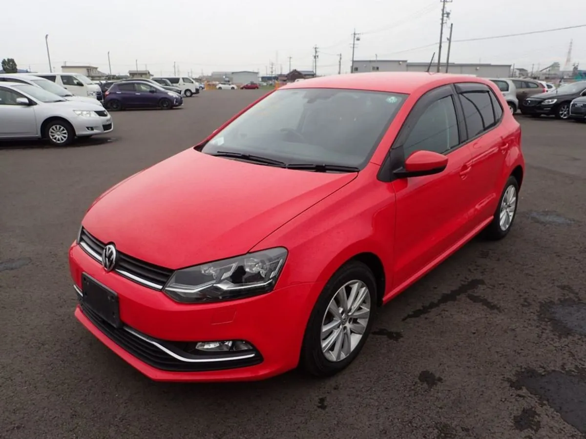Volkswagen Polo Comfortline Plus Automatic Petrol - Image 3