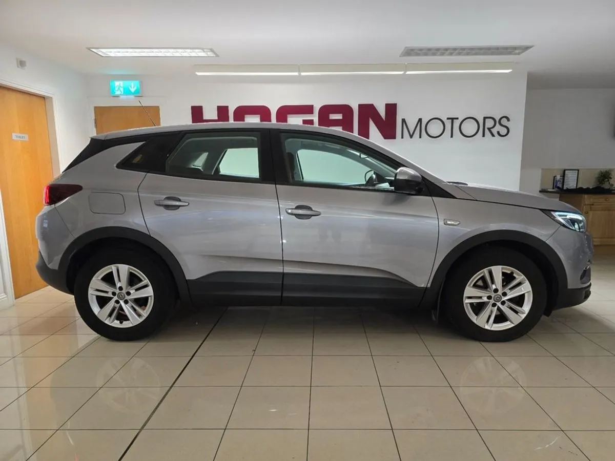 Opel GRANDLAND X SC 1.5 TDi 130 5Dr H/B - Image 3
