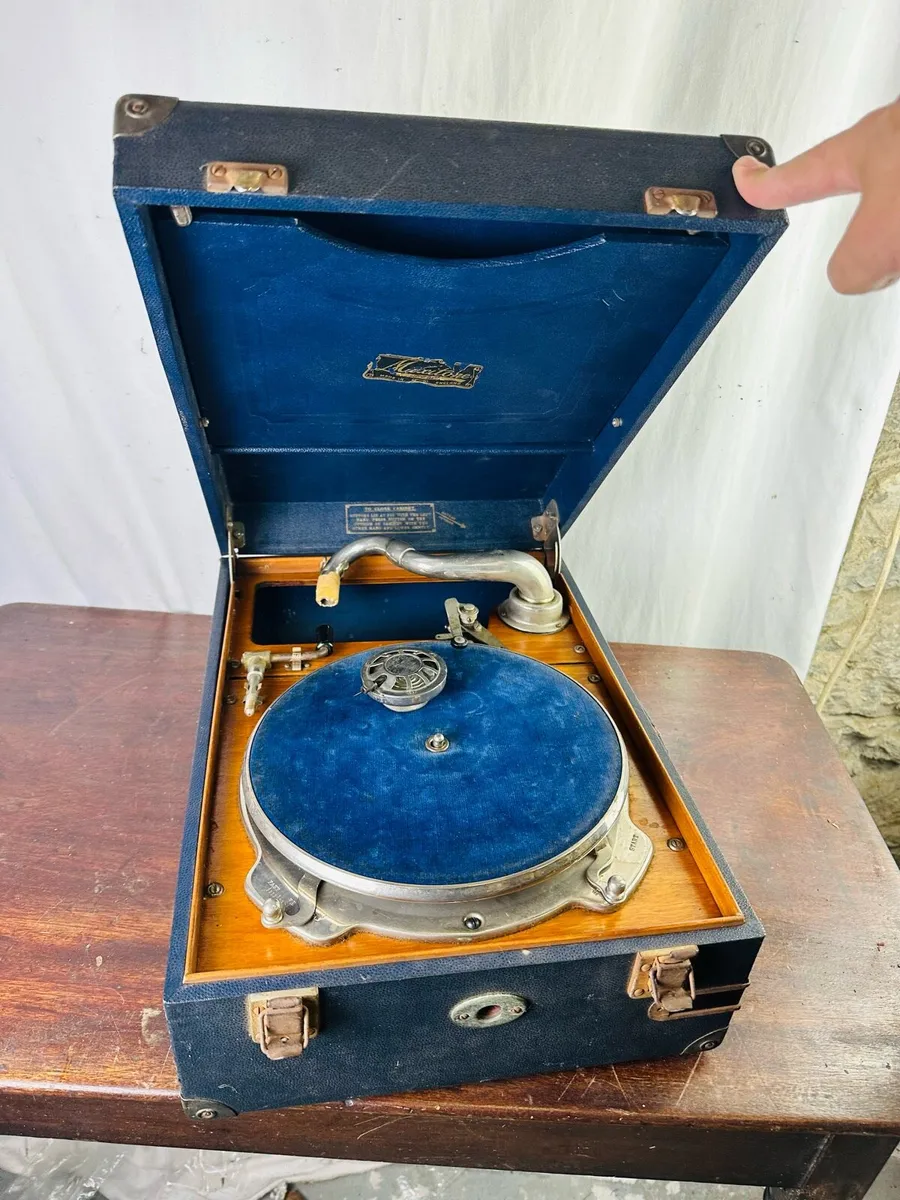 Online Auction- 30 August at 10am - Image 1