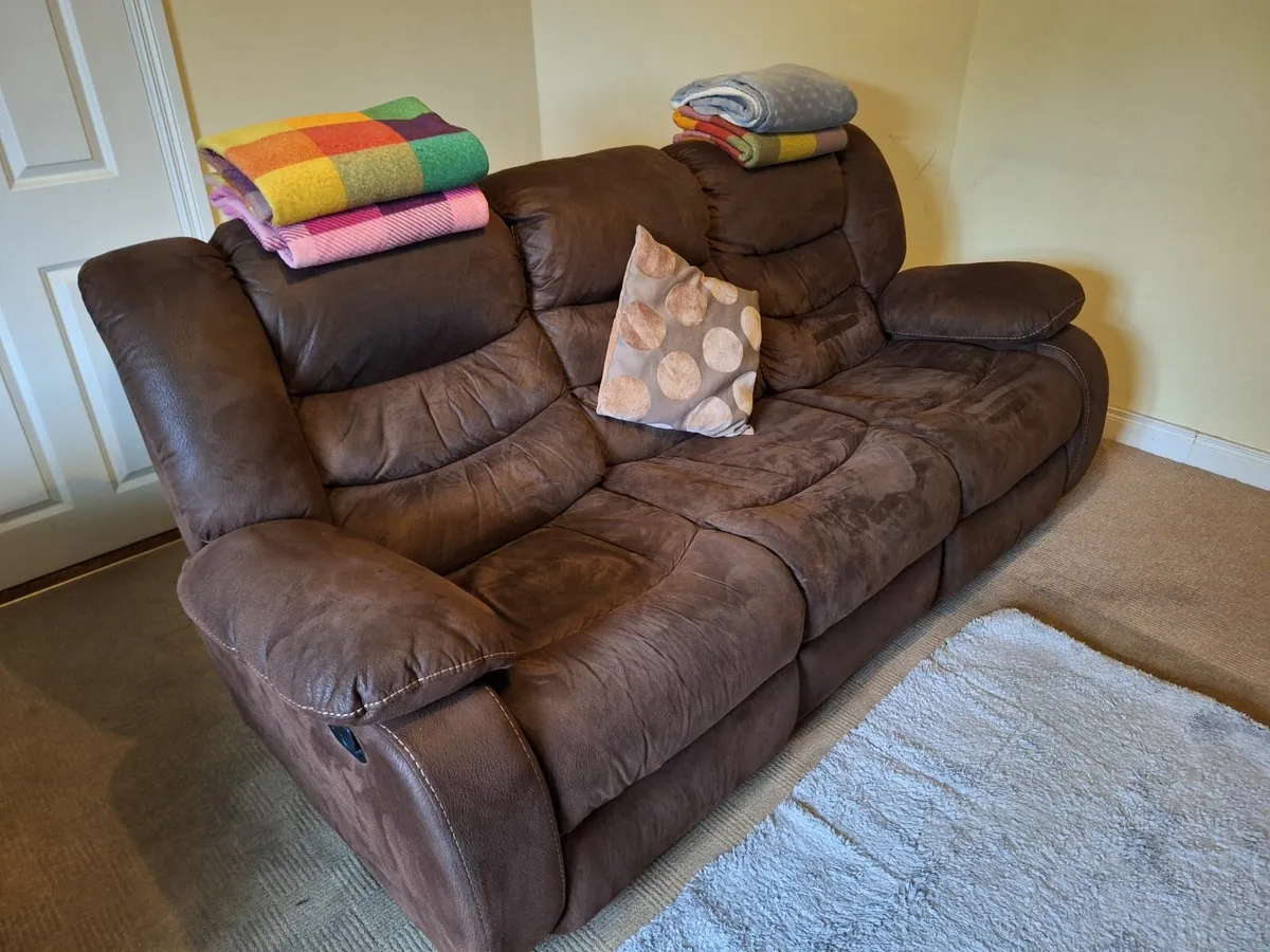 Minogue Furniture Suite - Image 1