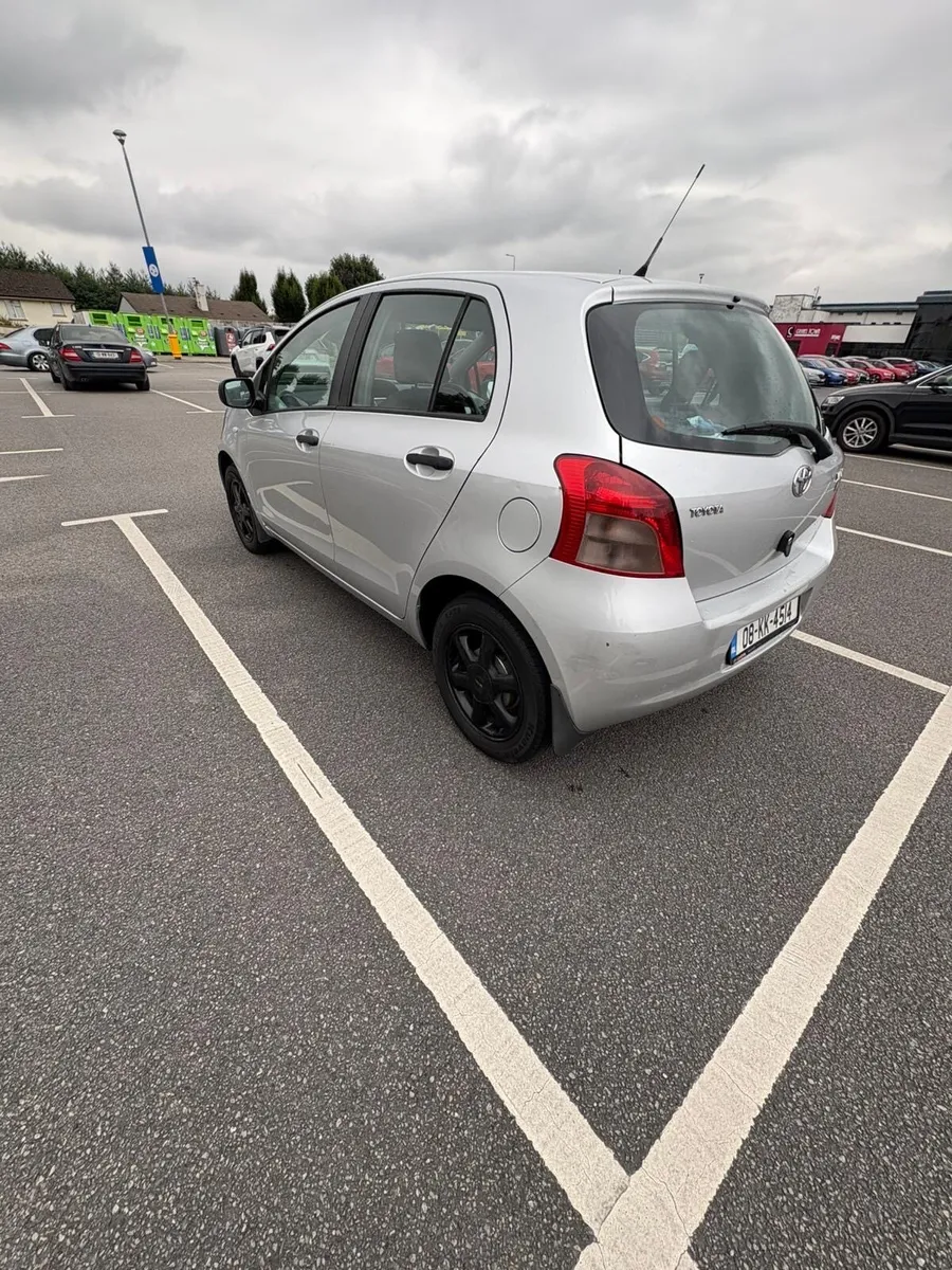 Toyota Yaris 08 - Image 4