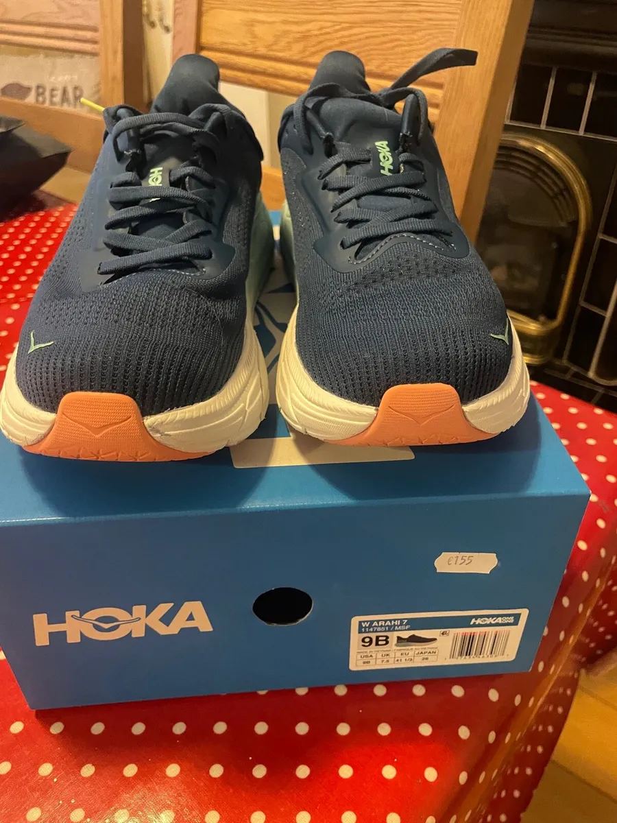 Worn very little hoka arahi - Image 2