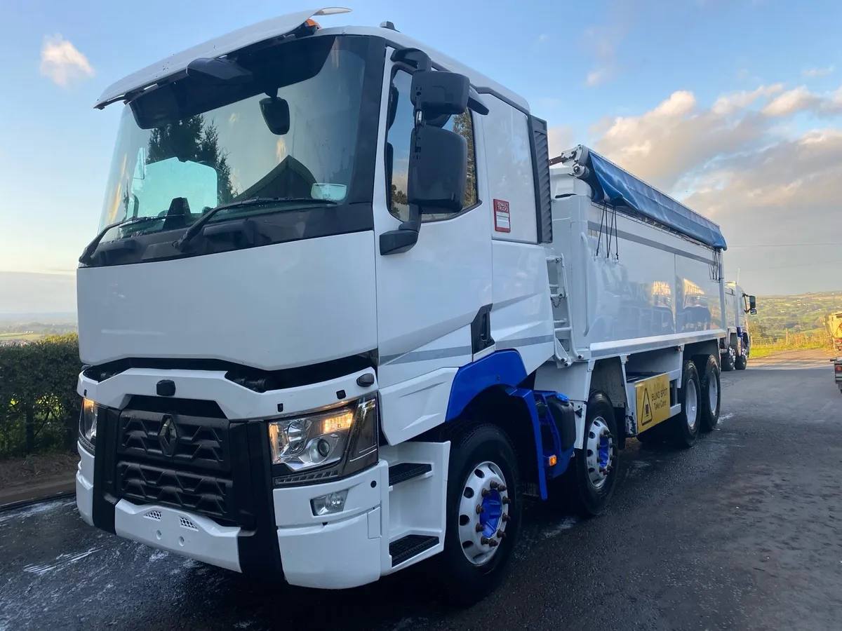 Renault c460 tipper - Image 1