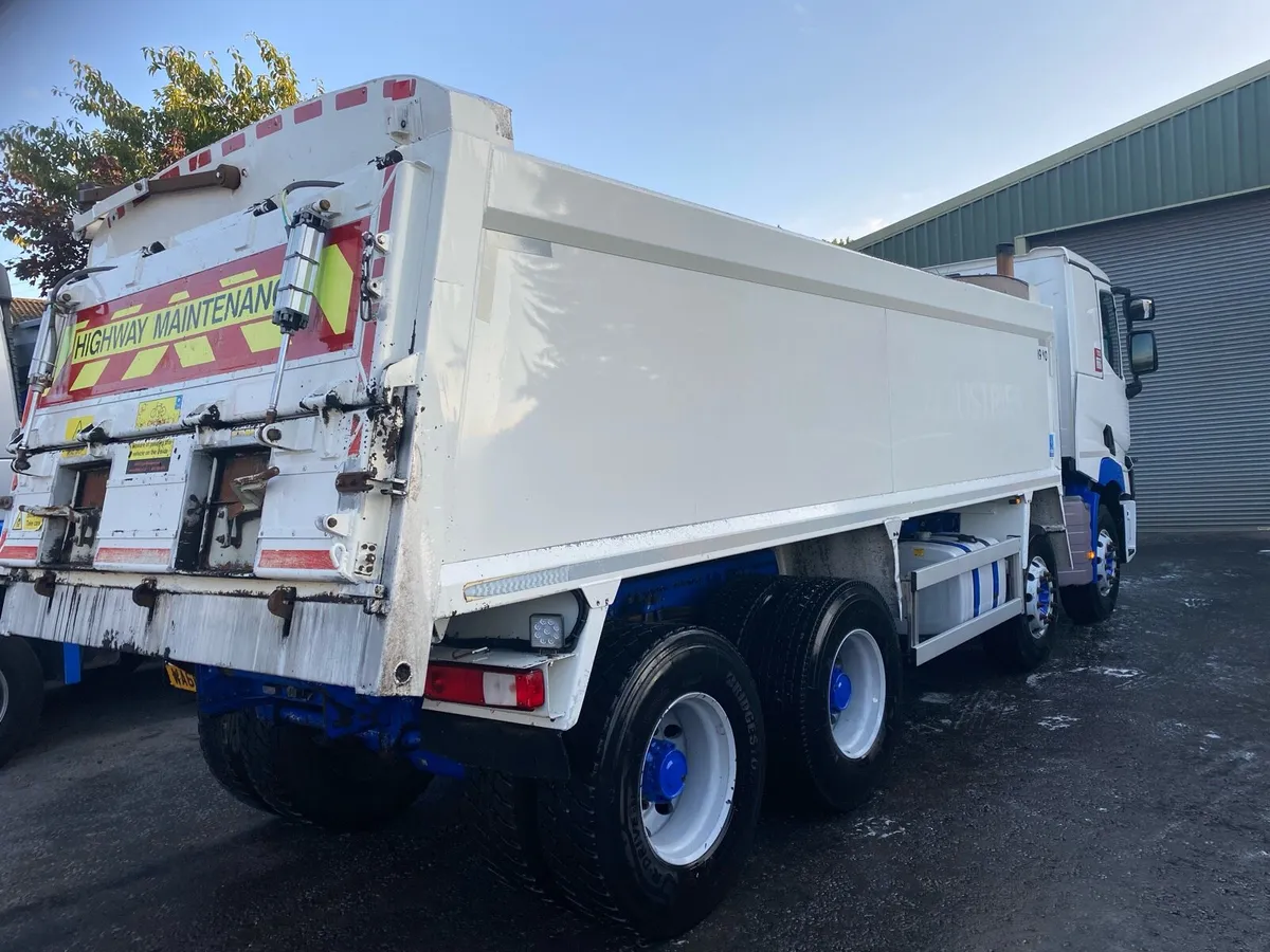Renault c460 tipper - Image 4