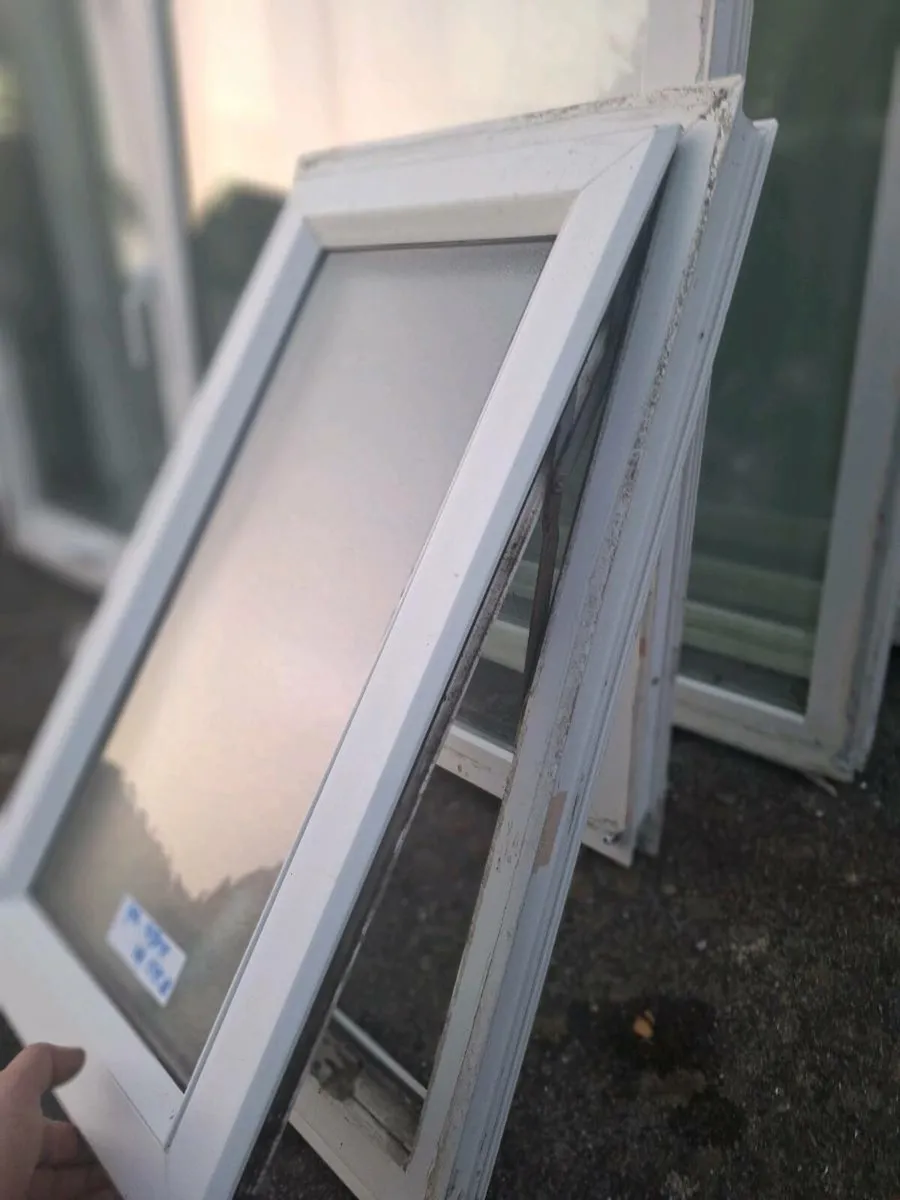 Double glazed windows - Image 3