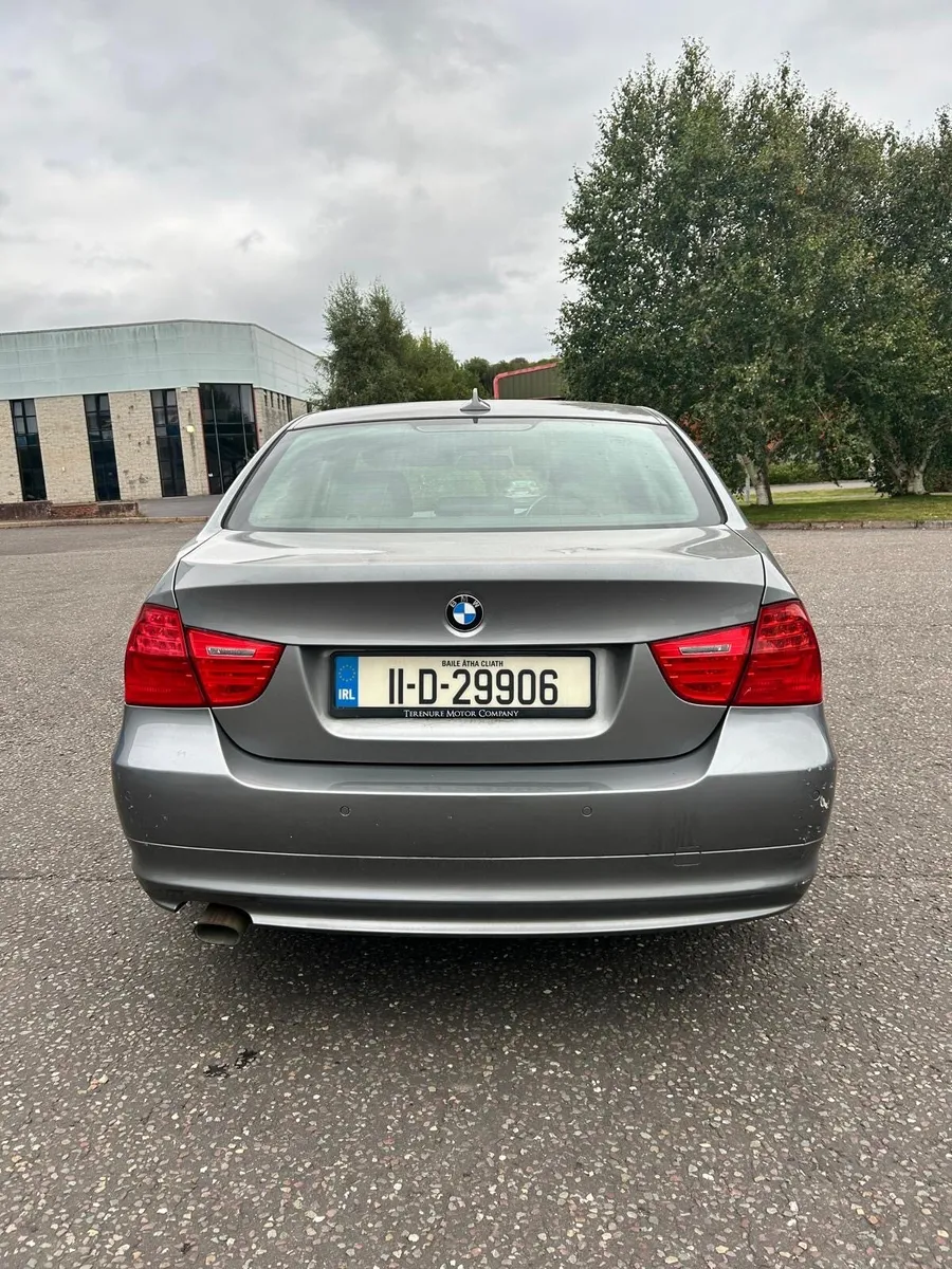 2011 BMW E90 316d - Image 2