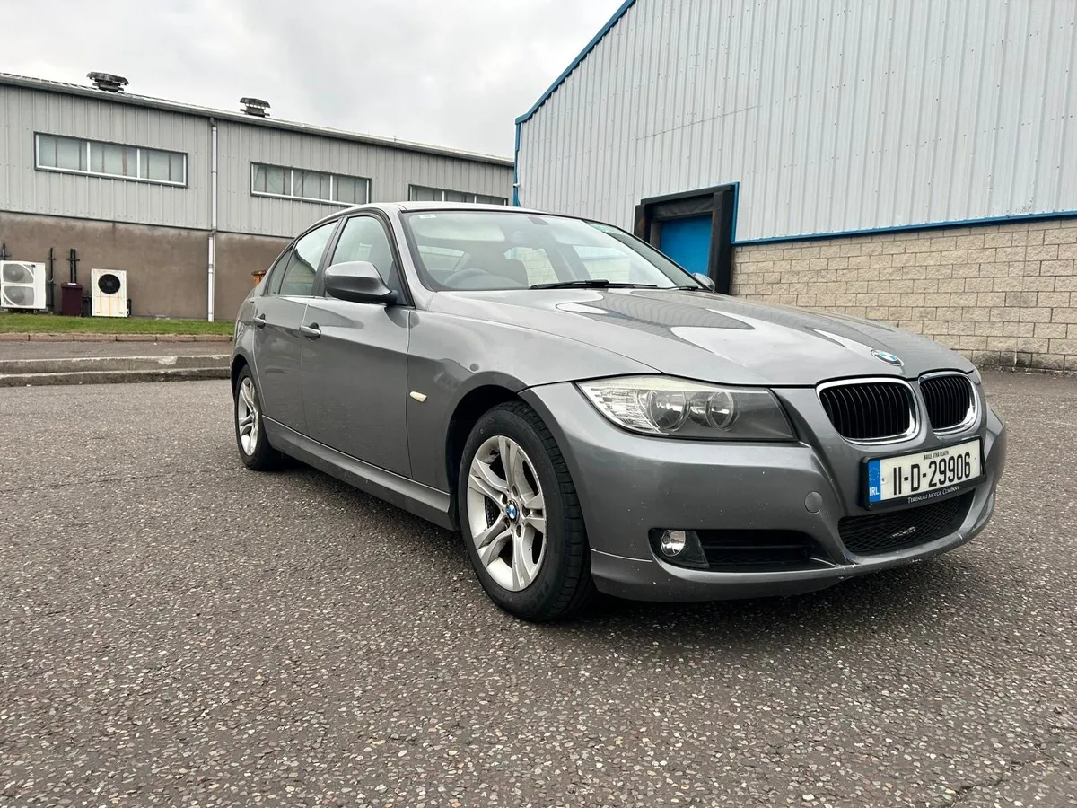 2011 BMW E90 316d - Image 4