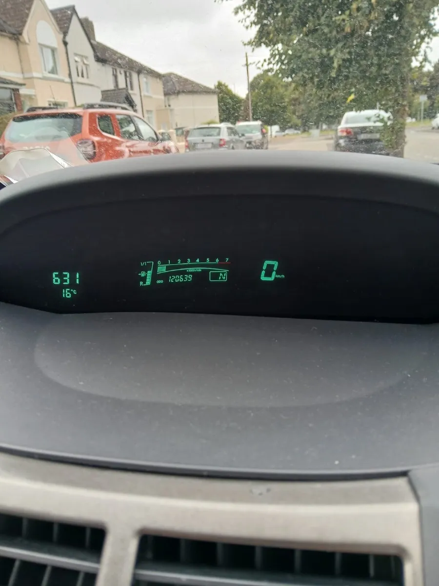 Toyota Yaris - Automatic - Image 3