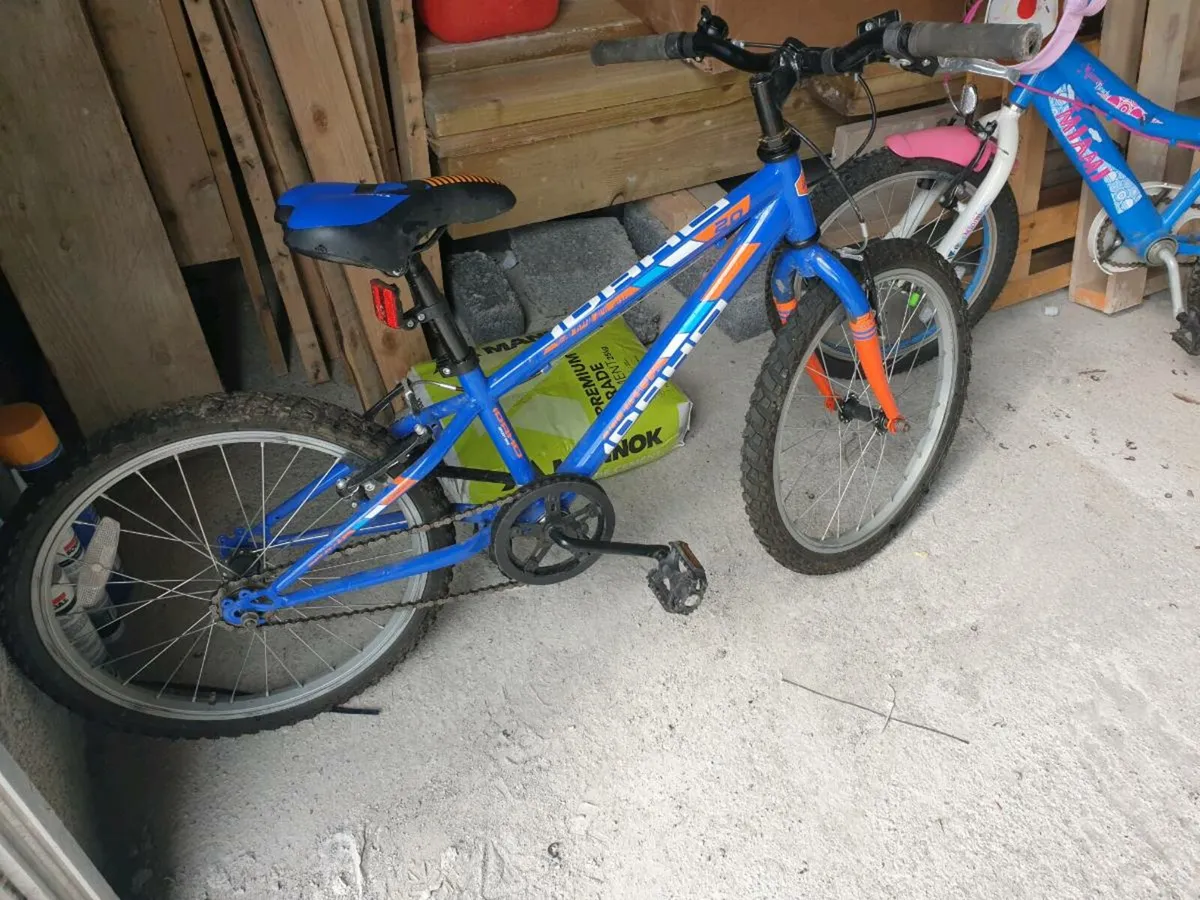 2 children's bikes - Image 2