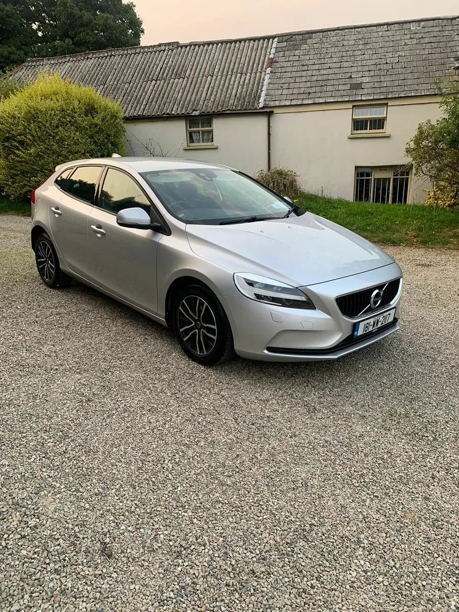 Volvo V40 2018 - Image 3