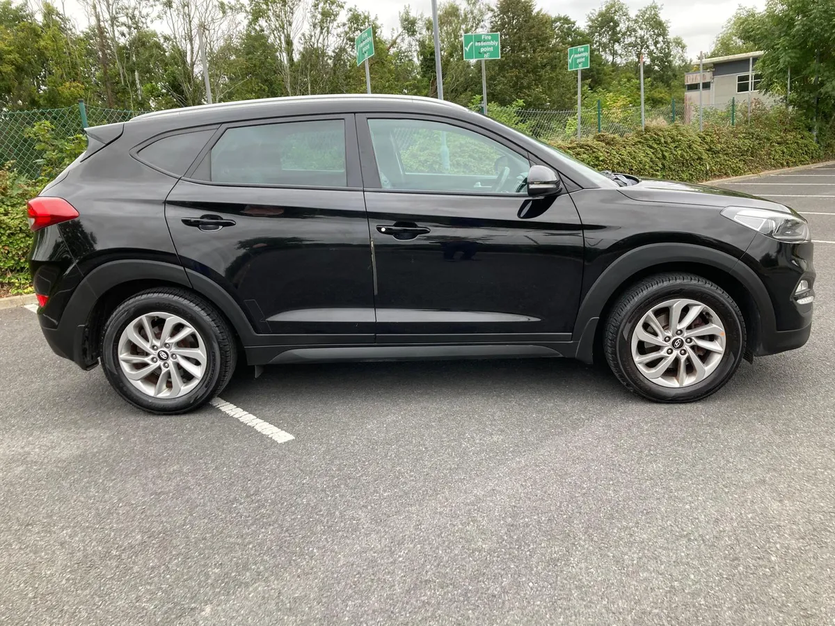 2016 HYUNDAI TUCSON 1.7D   LOW TAX - Image 4
