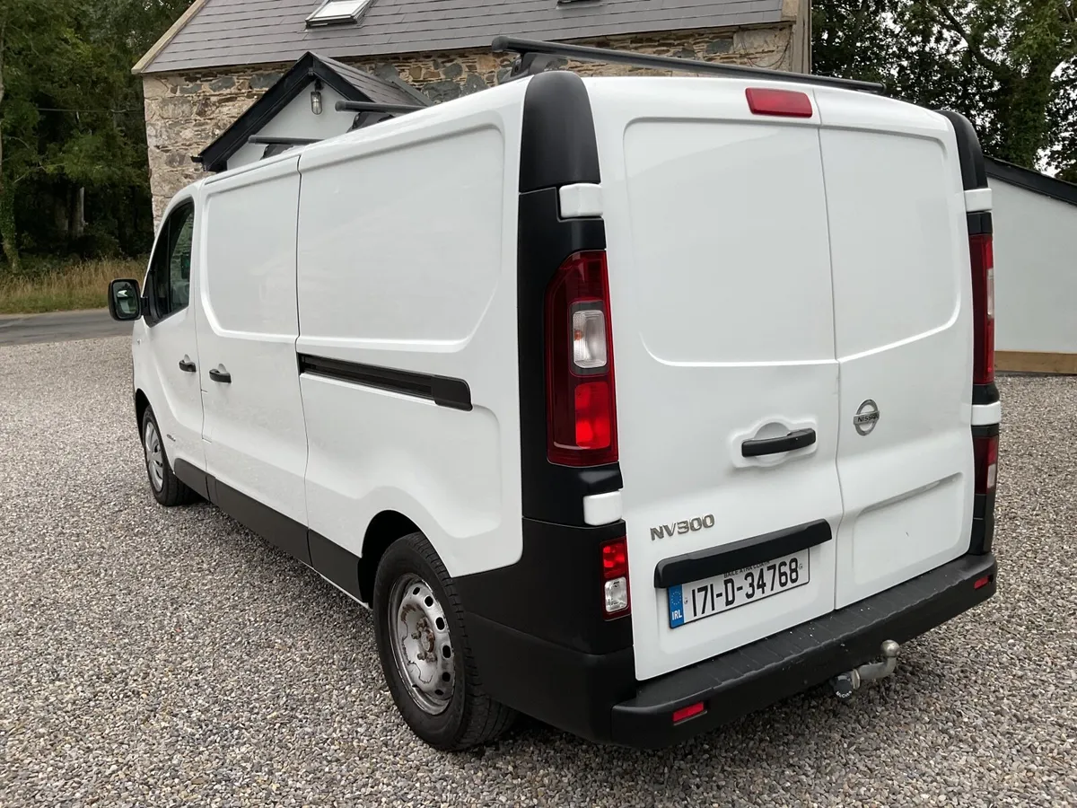 Nissan NV300 2017 - Image 2