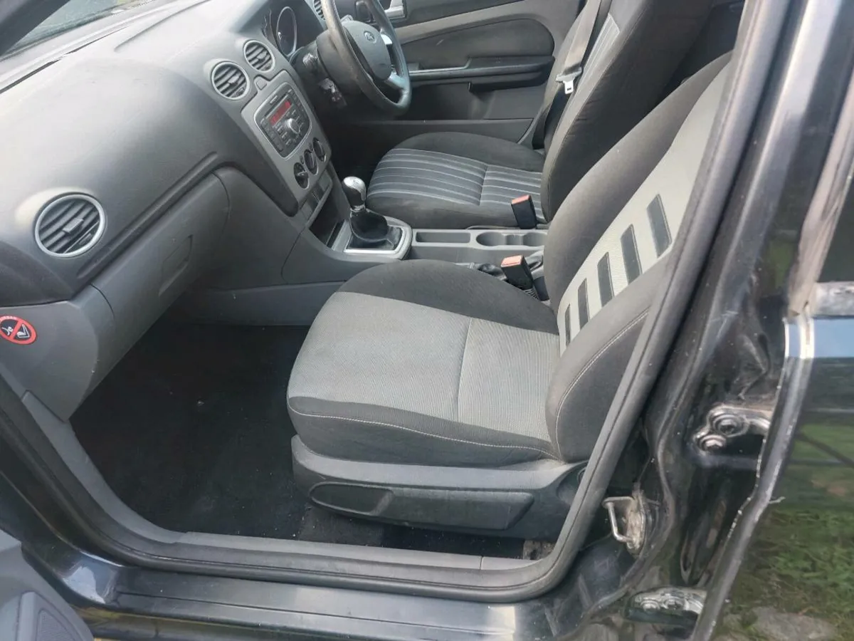 2010 ford focus 1.6 estate nct 4/26 - Image 3