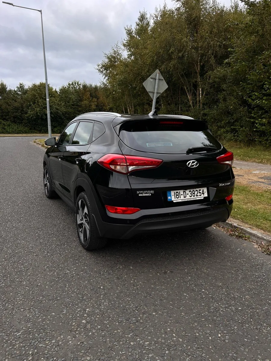 Hyundai Tucson Executive SE 1.7 D Phantom Black - Image 2