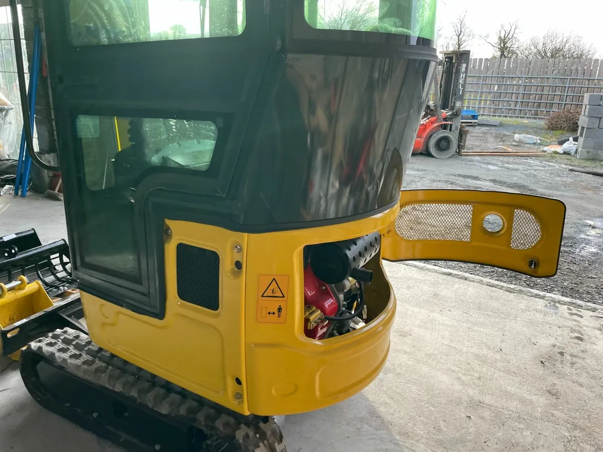 Special Offer Fully.. Cabbed Micro Digger Package. - Image 4