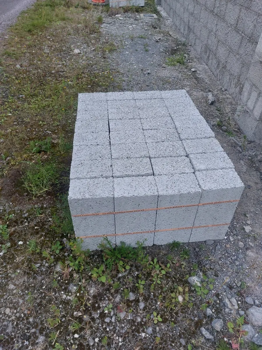 6 inch building blocks - Image 1