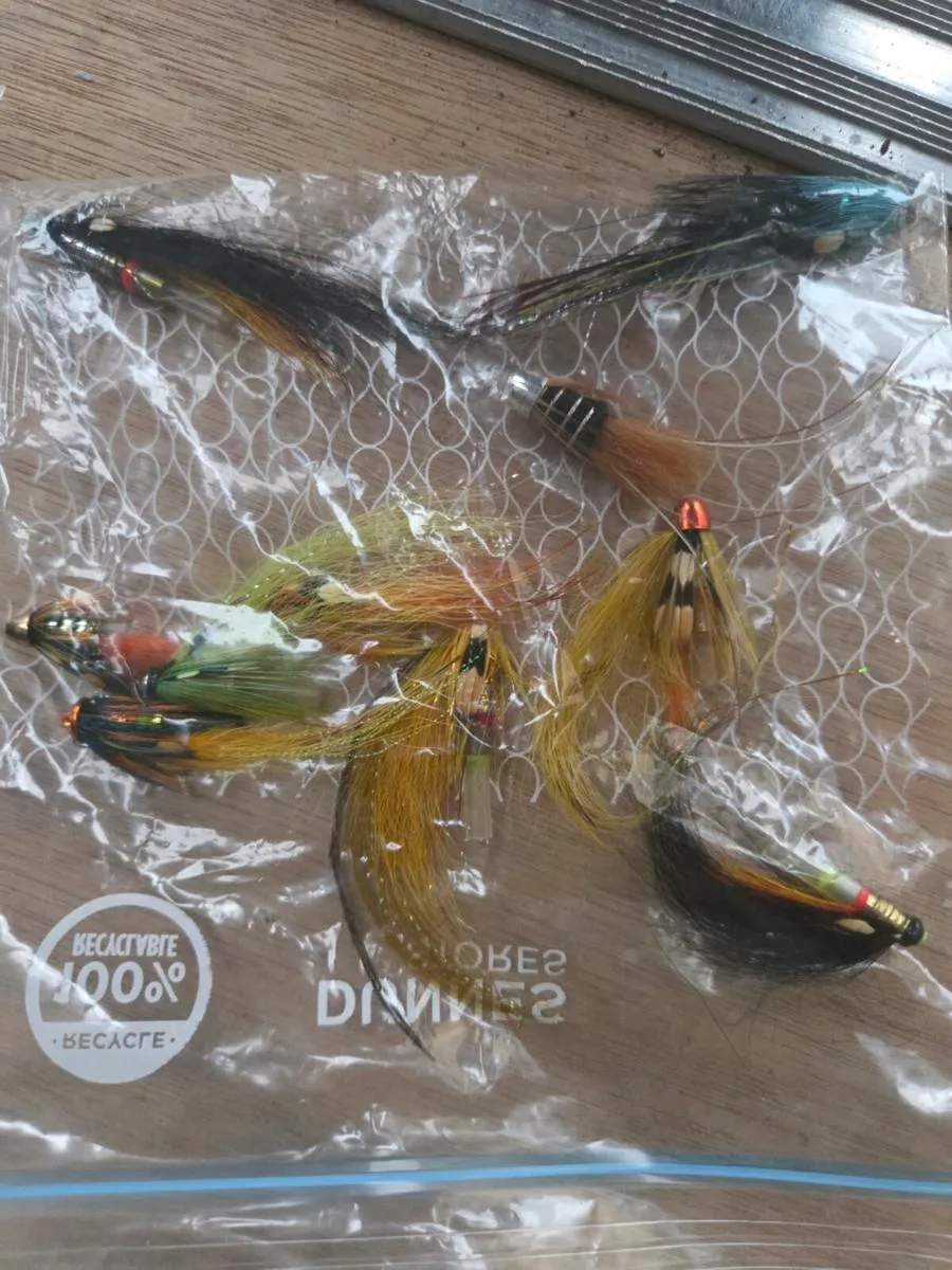 tube flies - Image 3