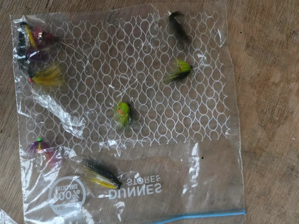 tube flies - Image 1