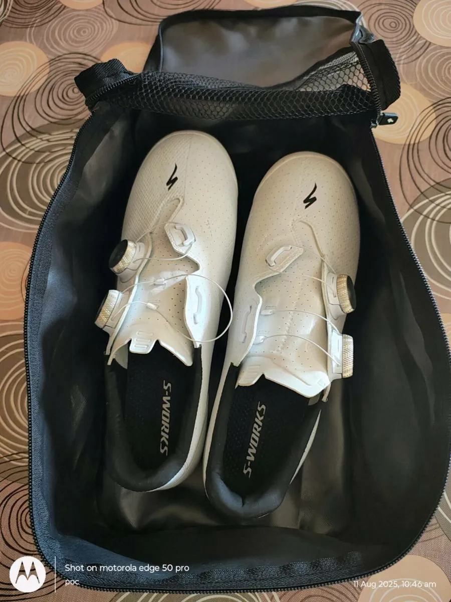 S-works torch cycling shoes - Image 2