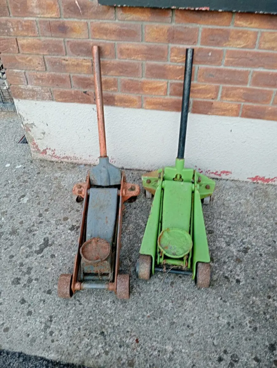 Two trolley jacks - Image 1