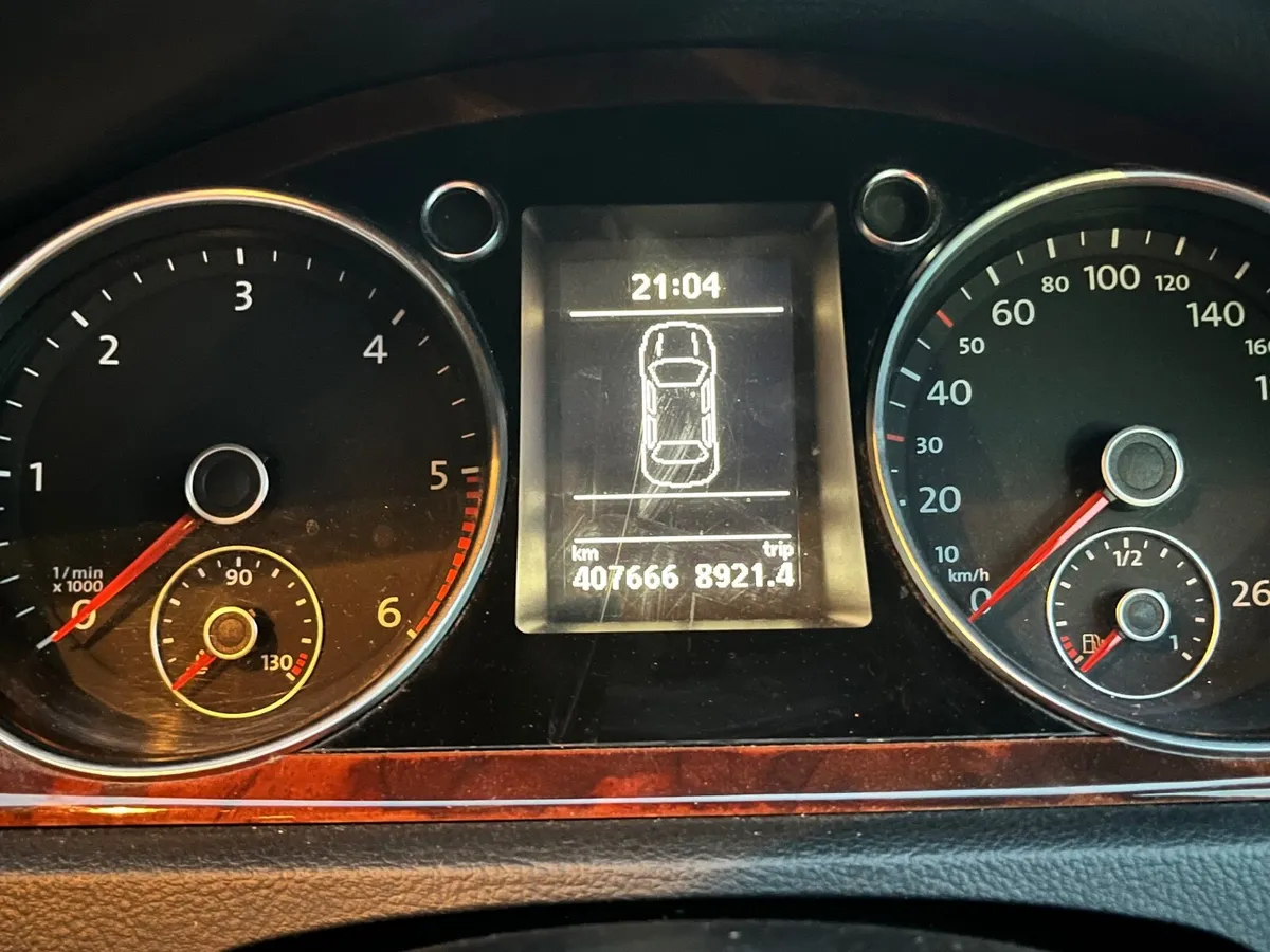 2009 Tdi Volkswagen Passat - Image 4