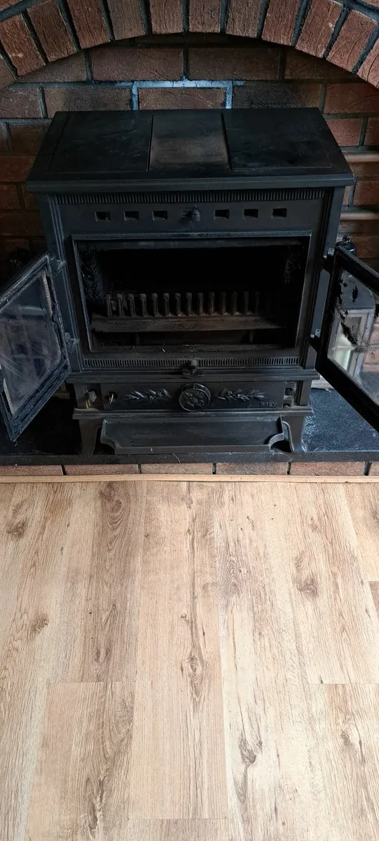 Stove - Image 1