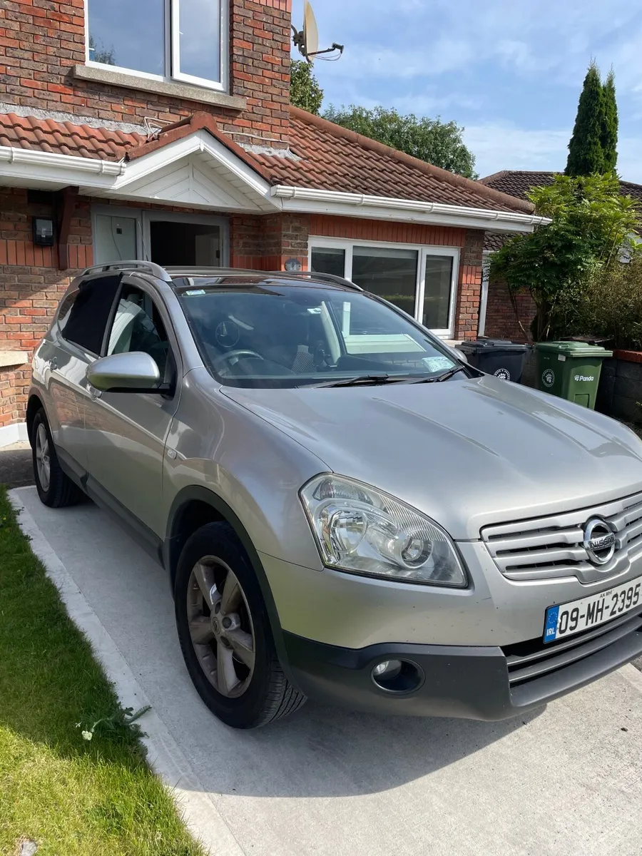 Nissan Qashqai+2 2009 - Image 1