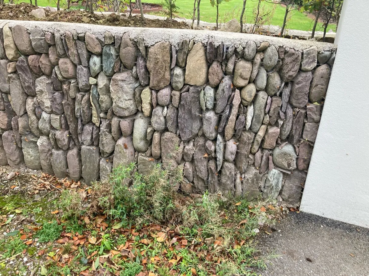 Stonemason available - Image 2