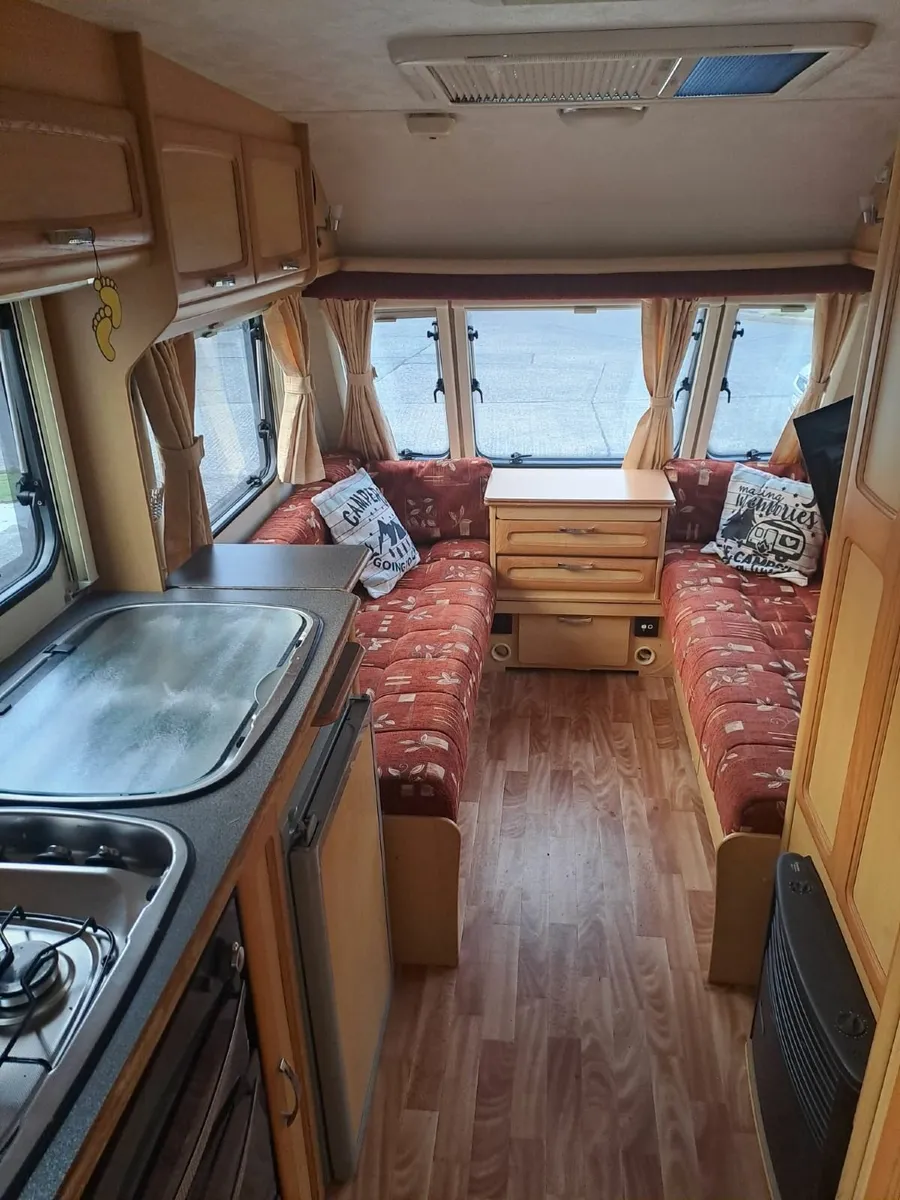 Elddis Elusion SE 505 Caravan - Image 2