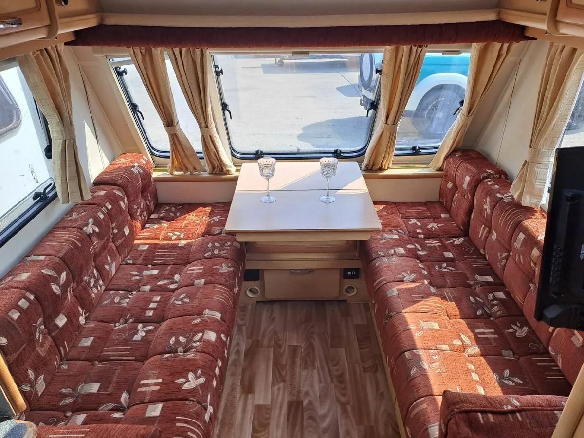 Elddis Elusion SE 505 Caravan - Image 4
