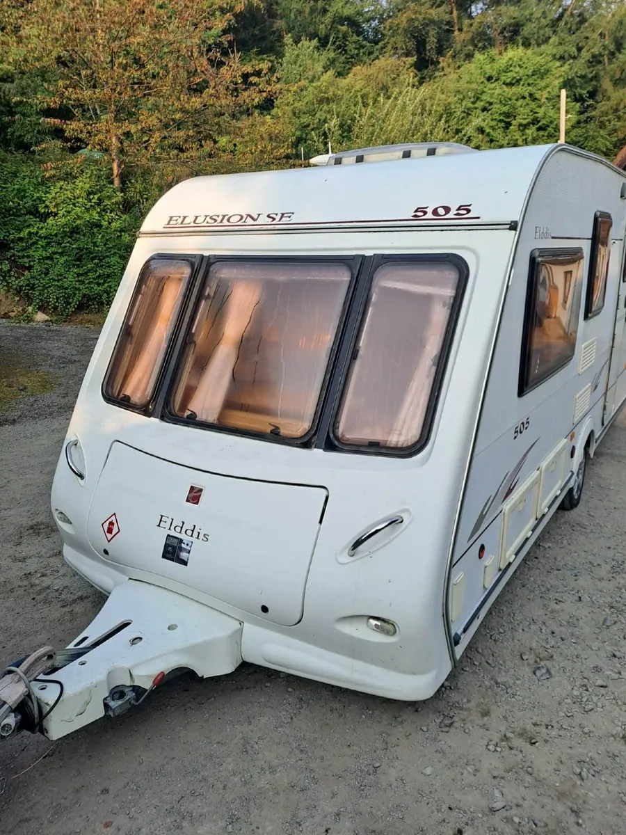 Elddis Elusion SE 505 Caravan - Image 1