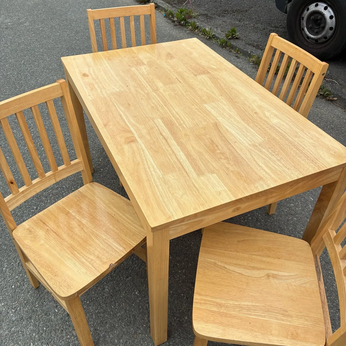 Solid Pjne Table & 4 Chairs - Image 4