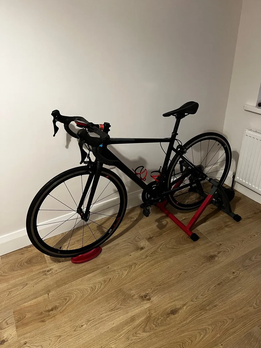 Cube Attain Road Bike - Image 1