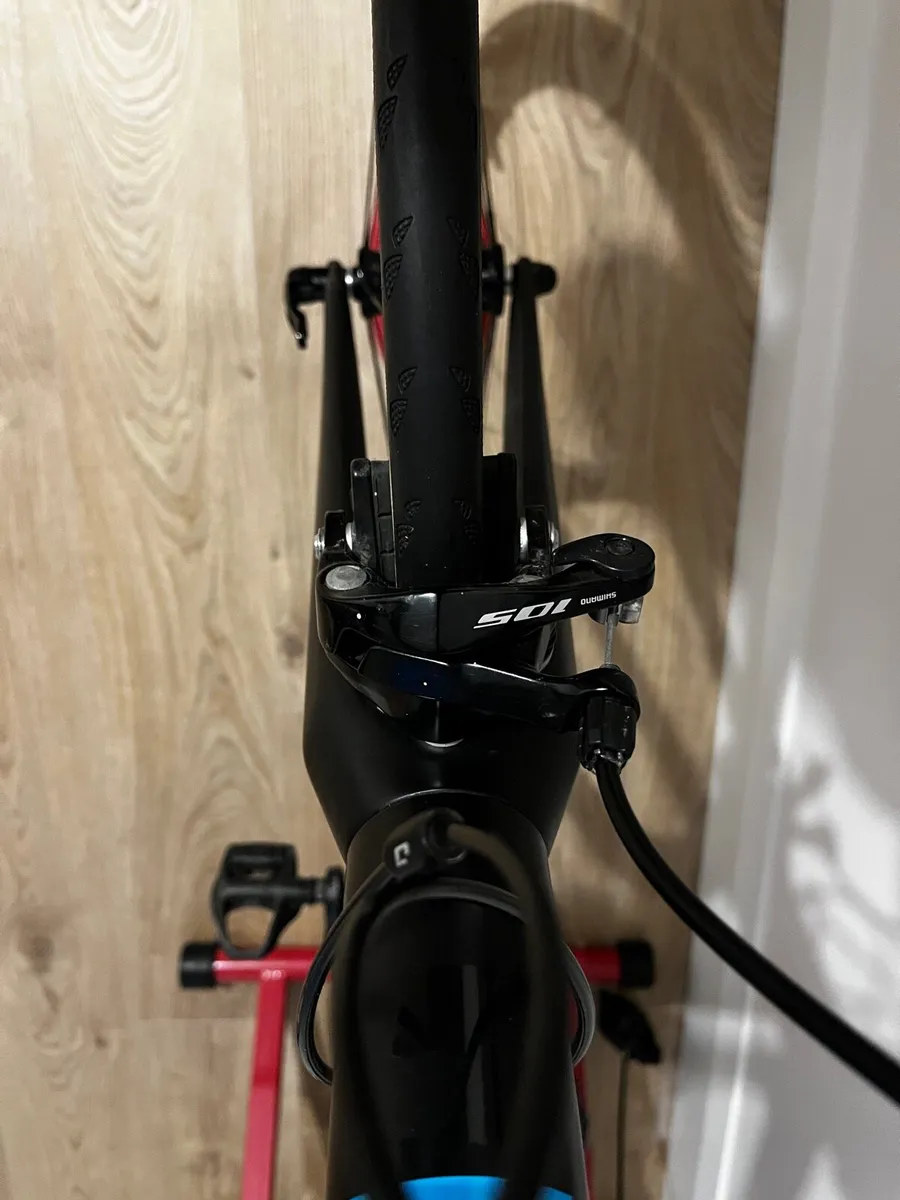 Cube Attain Road Bike - Image 3